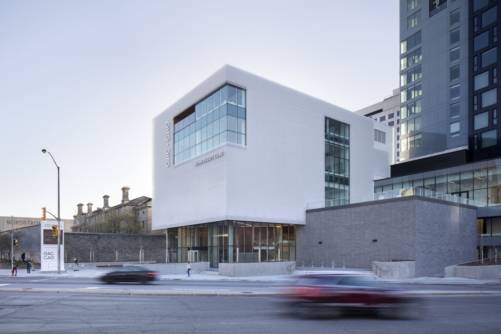 The New Ottawa Art Gallery Dissolves Into The Sky With Clever