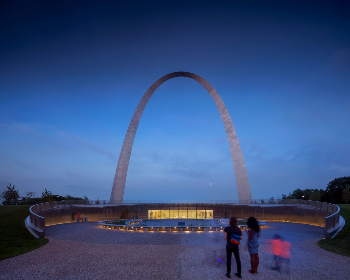 Museum beneath St. Louis&#39;s Gateway Arch opens to the public - www.paulmartinsmith.com