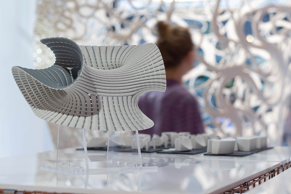 Zaha Hadid建筑师和ZHCODE的建筑模型照片
