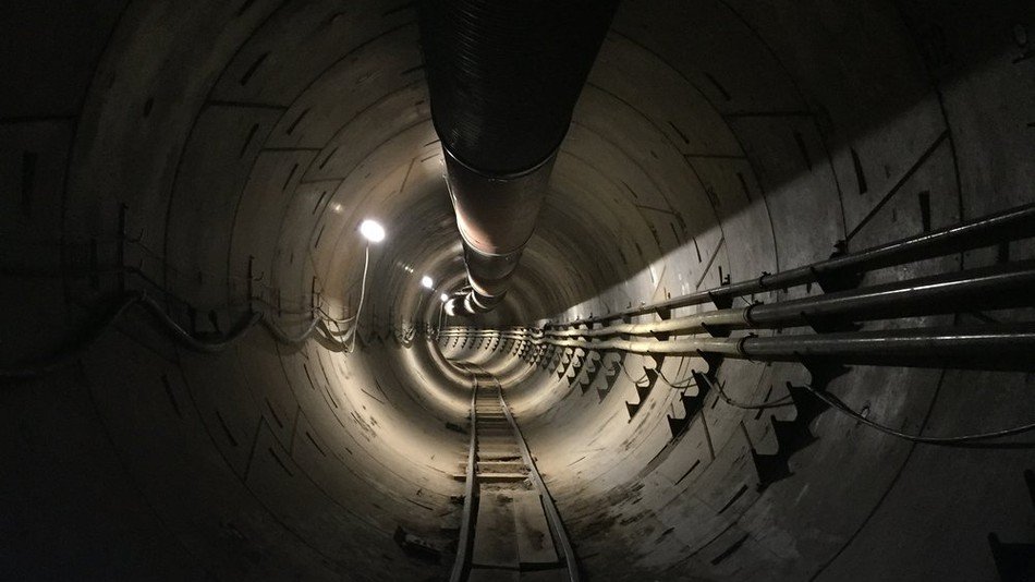无聊的公司的霍桑测试隧道的照片