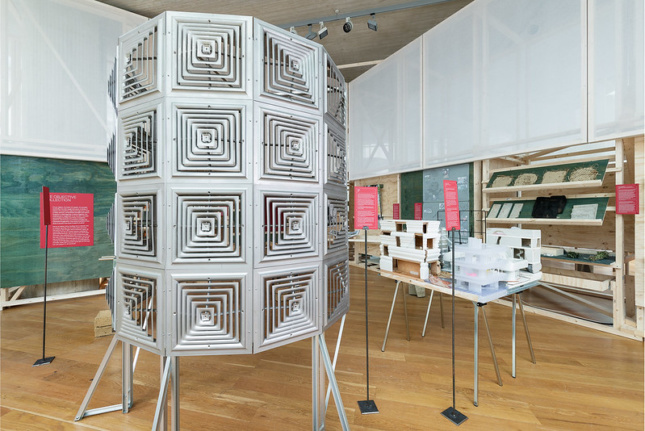 安装视图的金属板屏幕在奥斯陆建筑三年展