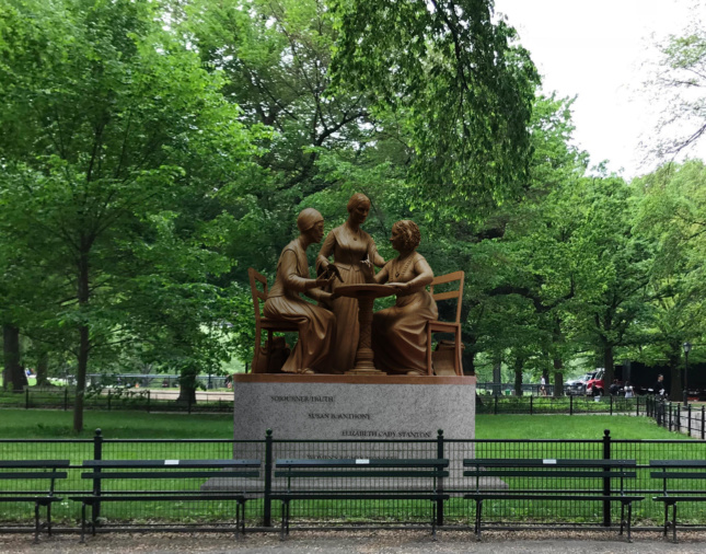 Meredith Bergmann的中央公园妇女雕像的审批设计呈现了批准设计
