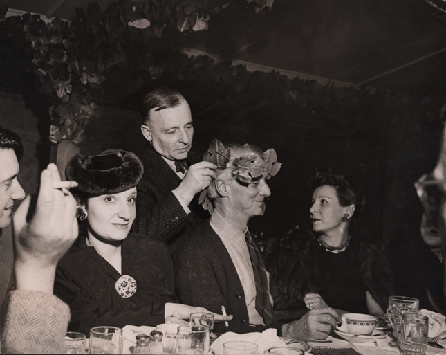 20世纪40年代末在纽约的一次晚宴