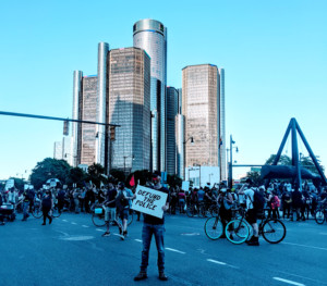 一个抗议者的照片底特律的