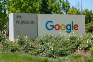 谷歌公司街道标志的照片