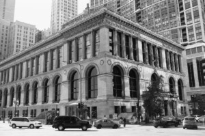 芝加哥历史建筑的B&W照片，2021年芝加哥建筑双年展的场地