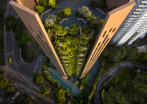 俯瞰新加坡的伊甸园大厦，在混凝土板条墙中间有种植的阳台