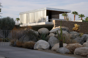 沙漠中的现代主义住宅