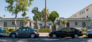 洛杉矶的平房法庭，洛杉矶低层住宅的一个例子