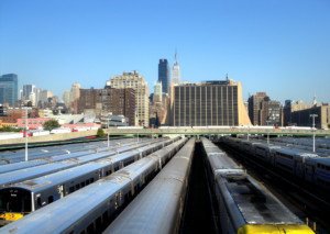 门户隧道可以养成的火车围场的空中图象
