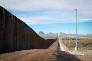 亚利桑那州边境墙的一部分